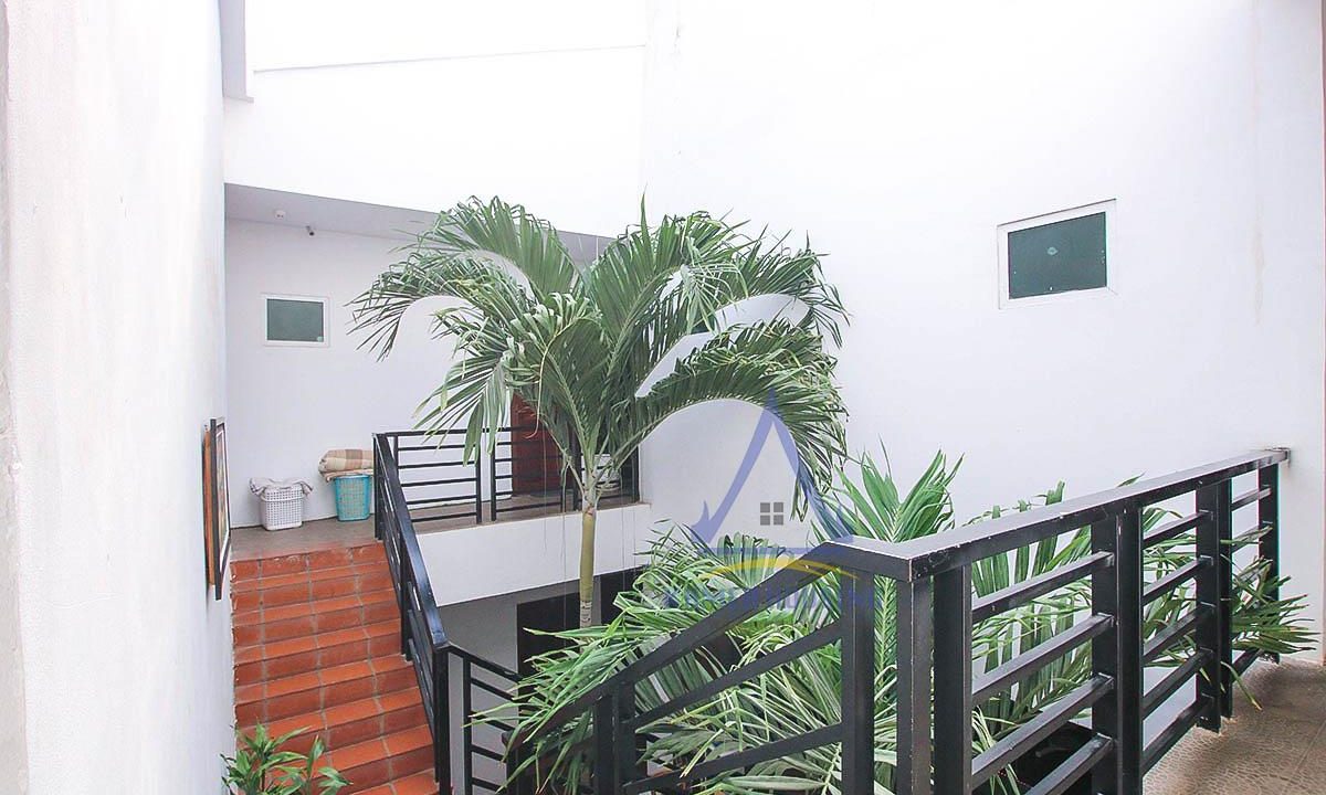 Apartment-Tuol-Kork-Phnom-Penh-43-copy